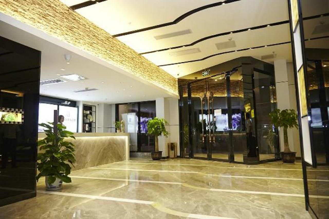 Lavande Hotel Guangzhou Ximenkou Metro Exterior photo