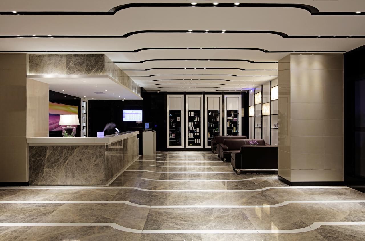 Lavande Hotel Guangzhou Ximenkou Metro Exterior photo